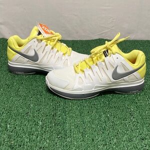 Nike Vapor 9 Tour women’s size 7.5 (OKPM-02-007)